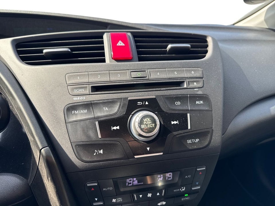 Honda Civic 1,8 i-VTEC Sport aut. 5d