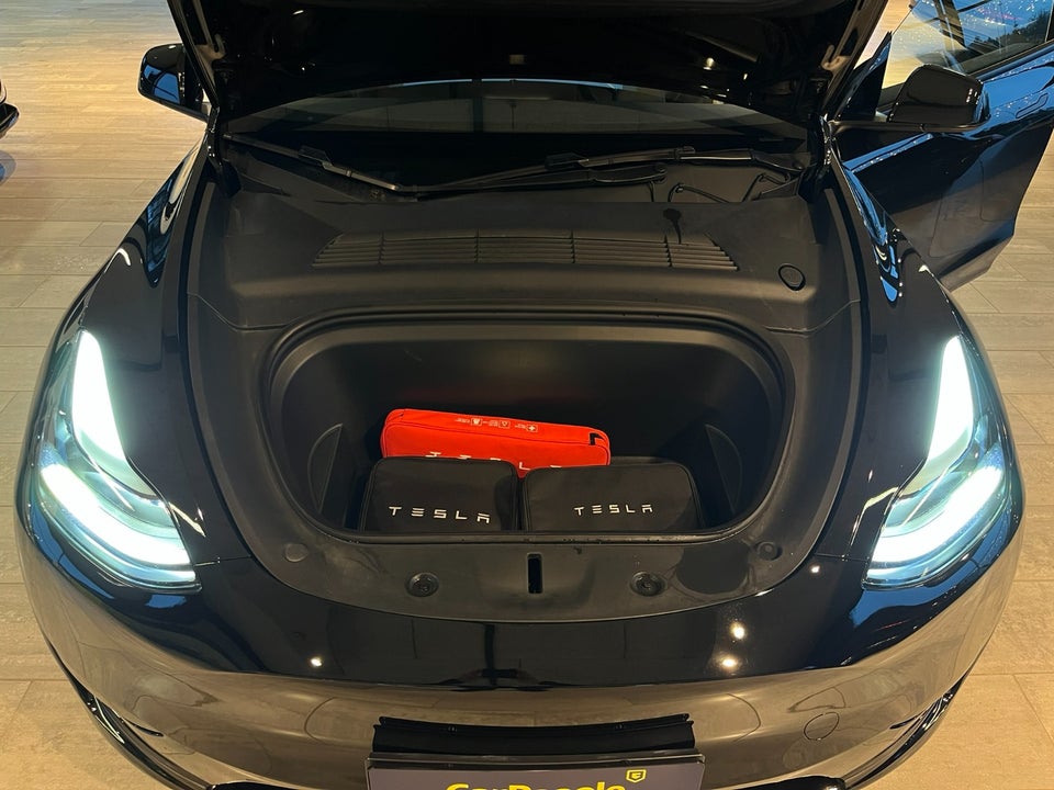 Tesla Model Y RWD 5d