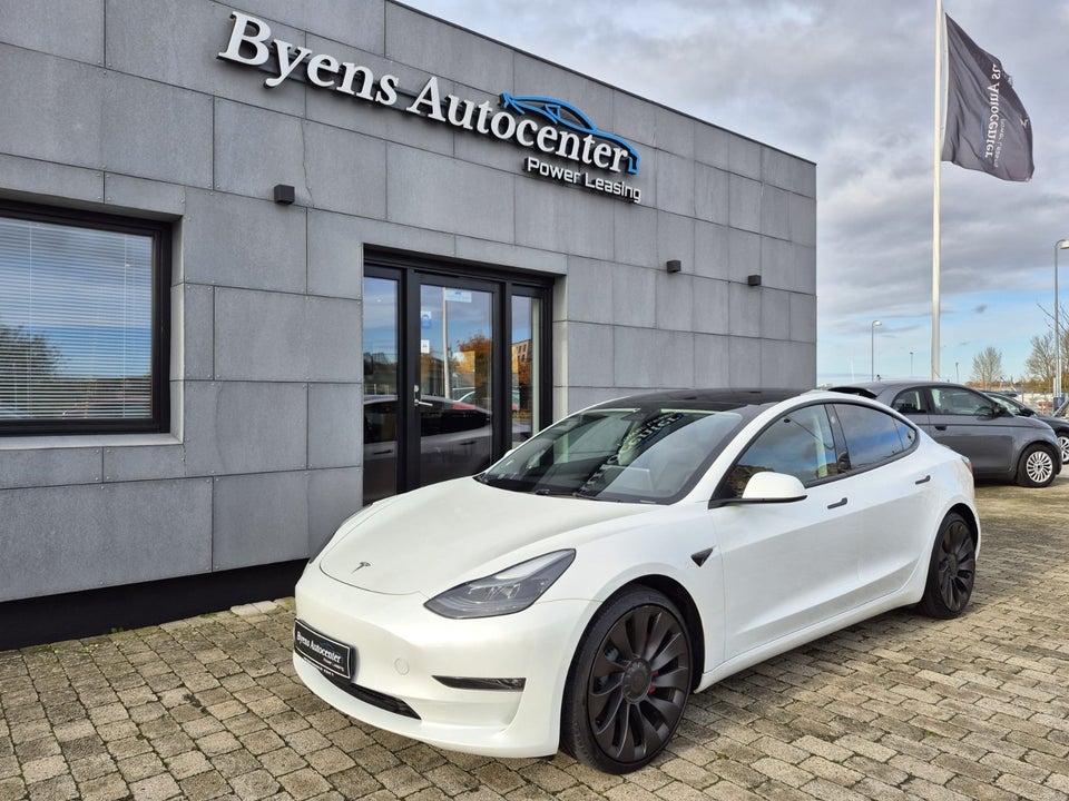 Tesla Model 3 Performance AWD 4d