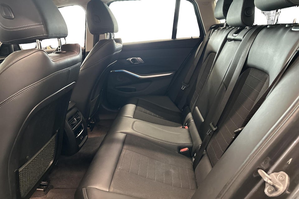BMW 330e 2,0 Touring Sport Line aut. 5d