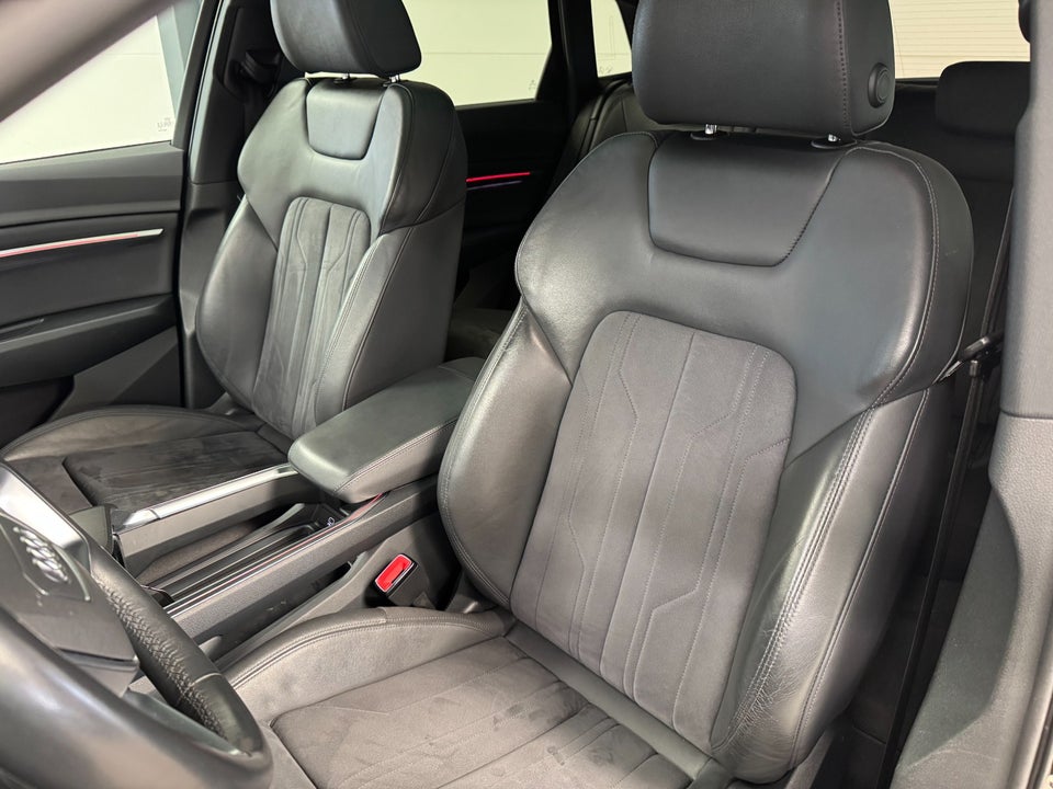 Audi e-tron 55 S-line quattro 5d