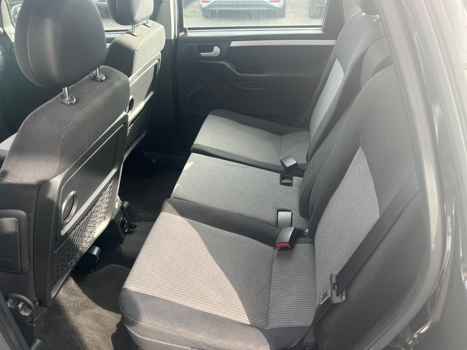 Opel Meriva 1,8 16V Cosmo 5d