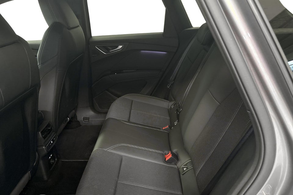 Audi Q4 e-tron 45 Progress 5d