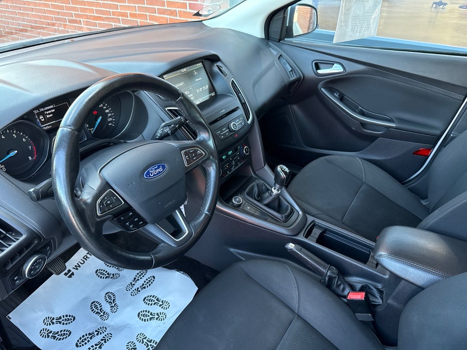 Ford Focus 1,0 SCTi 125 Business stc. 5d