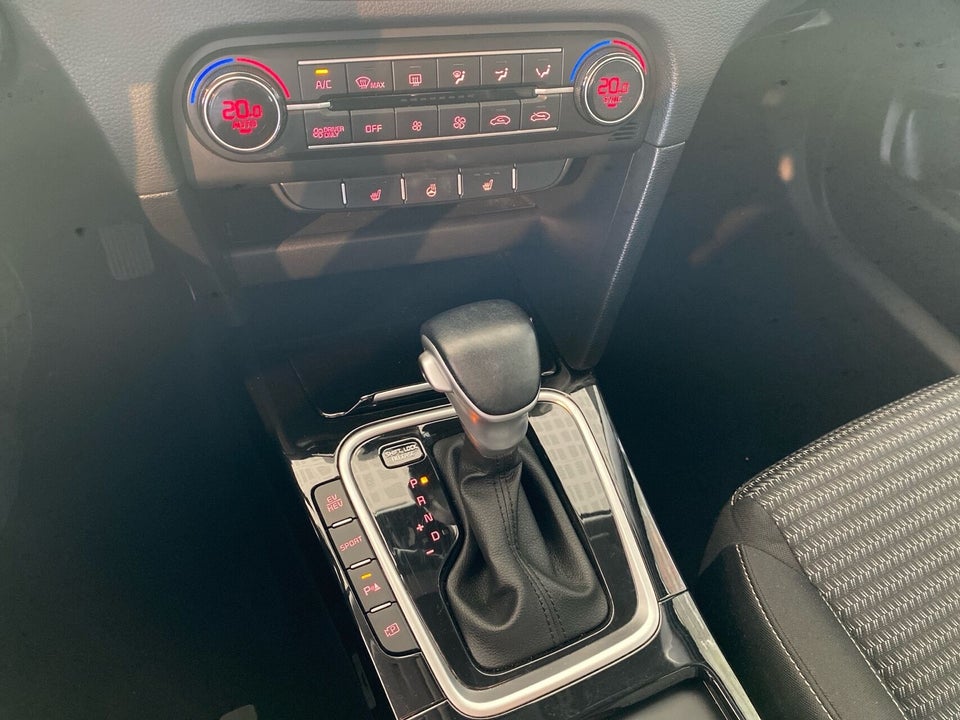 Kia Ceed 1,6 PHEV Prestige SW DCT 5d