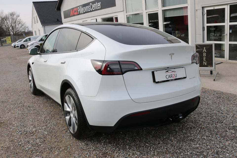 Tesla Model Y Long Range AWD 5d
