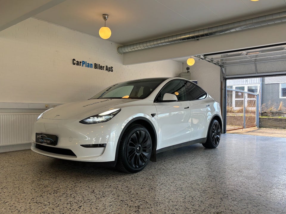 Tesla Model Y Long Range AWD 5d