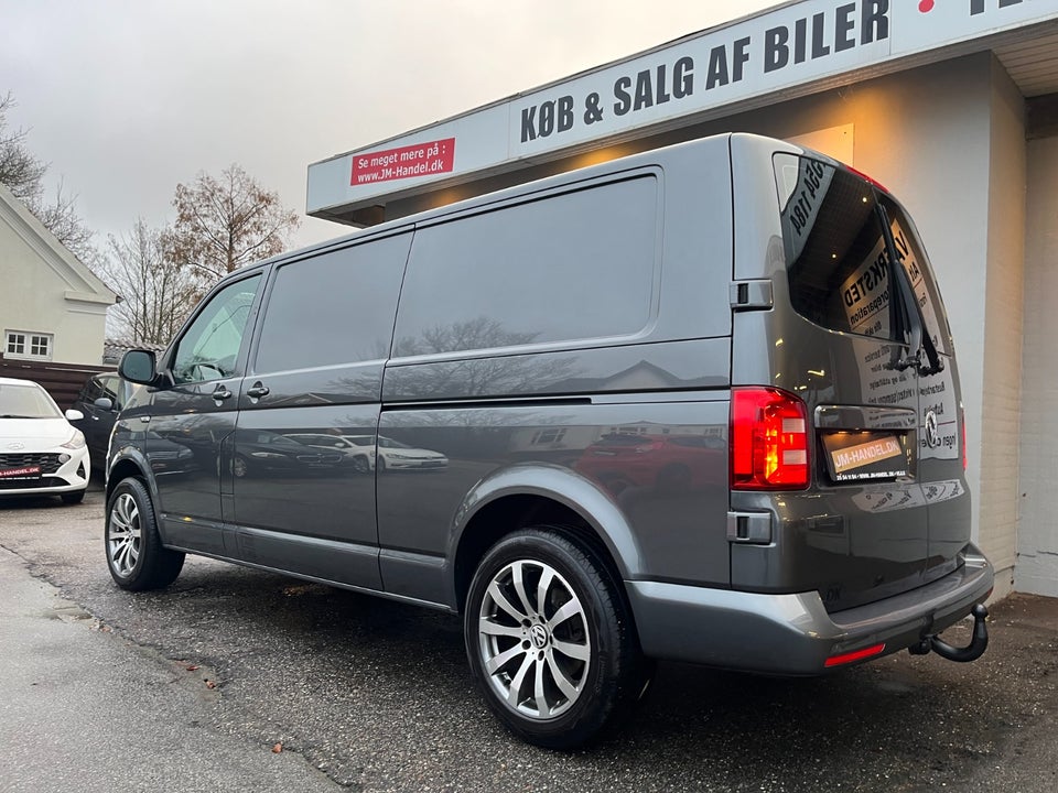 VW Transporter 2,0 TDi 140 Kassevogn DSG lang