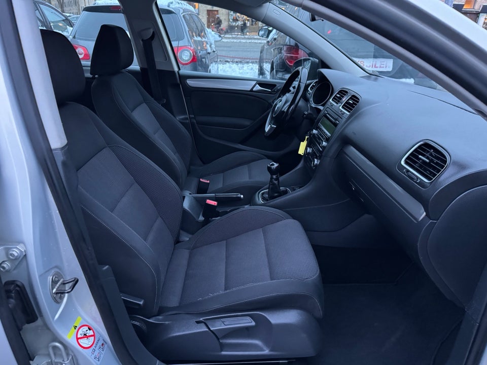 VW Golf VI 1,6 Comfortline 5d