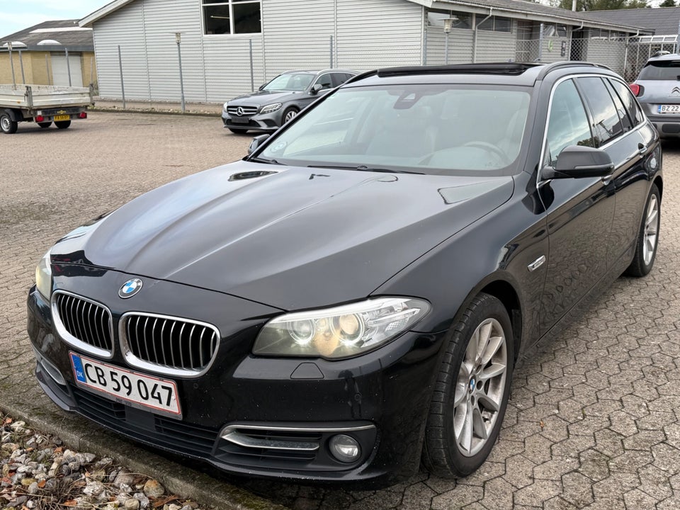 BMW 530d 3,0 Touring Luxury Line aut. 5d