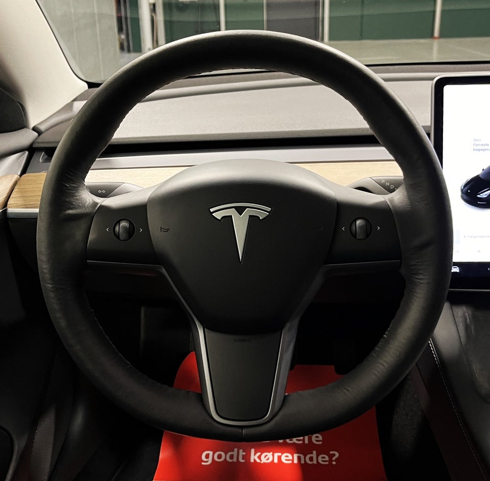 Tesla Model 3 Long Range AWD 4d