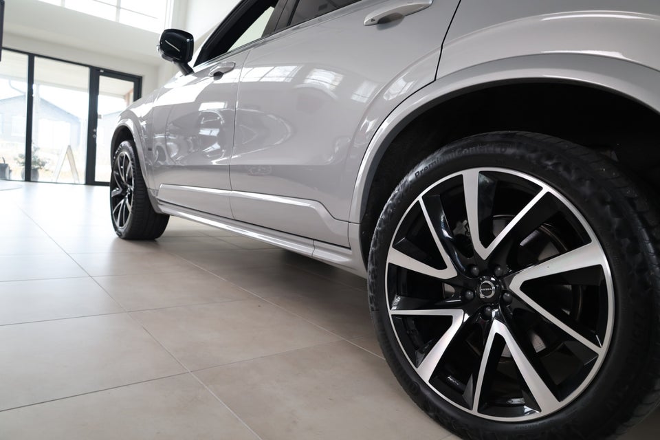 Volvo XC90 2,0 T8 ReCharge Ultimate Dark aut. AWD 7prs 5d