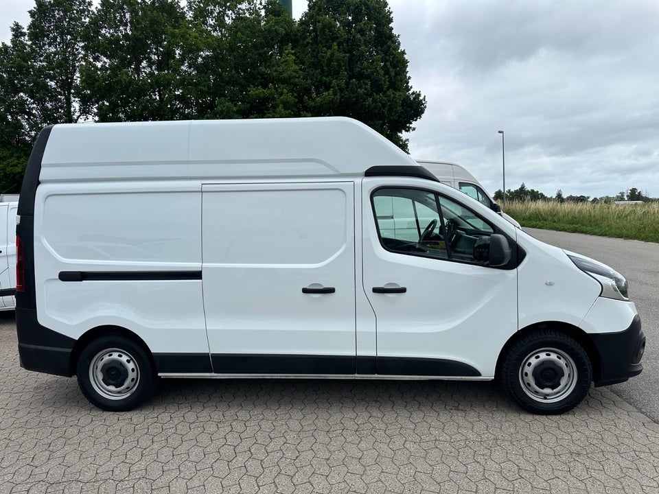 Renault Trafic T29 2,0 dCi 145 L2H2