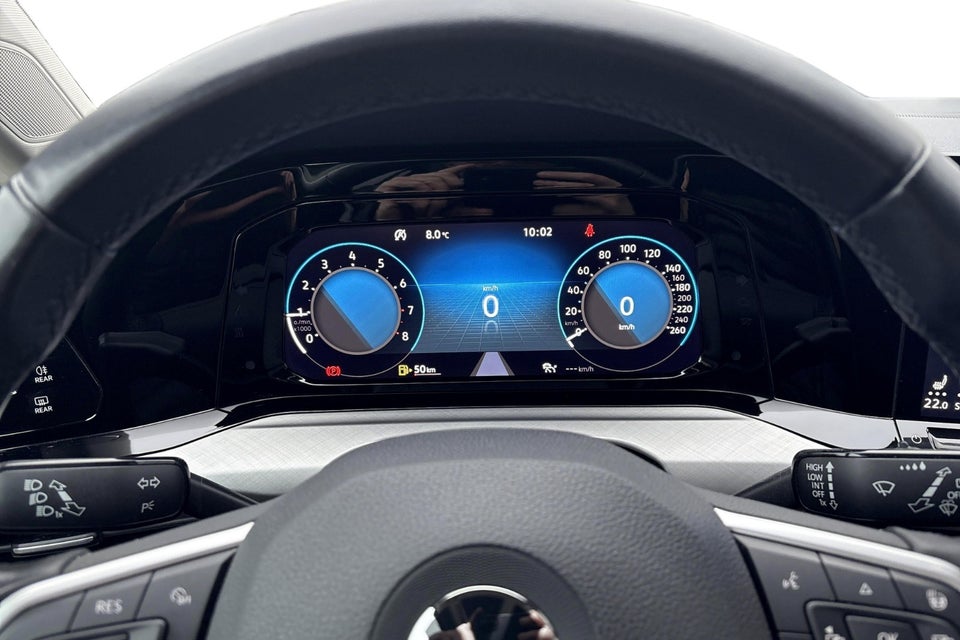 VW Golf VIII 1,5 TSi 130 Life Variant 5d