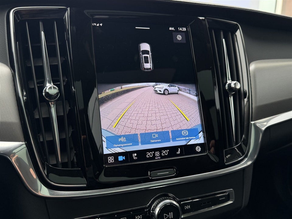 Volvo V90 2,0 T8 ReCharge Ultimate Dark aut. AWD 5d