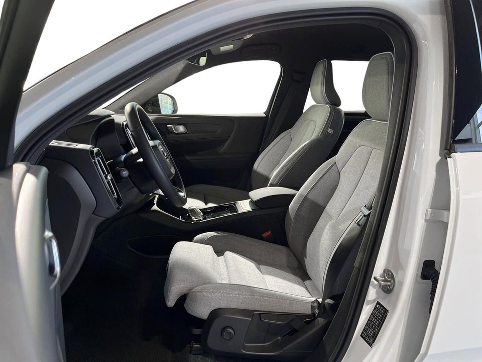 Volvo EX40 Extended Range Core 5d