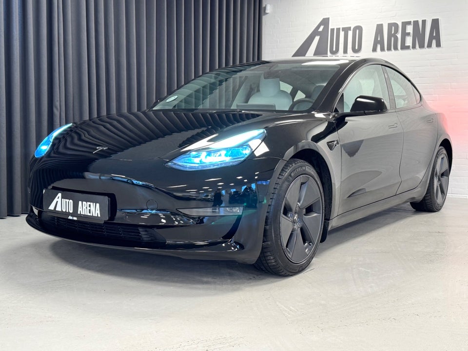 Tesla Model 3 Long Range AWD 4d