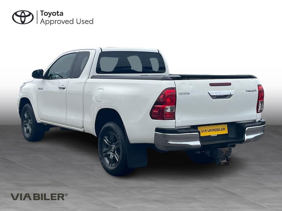 Toyota HiLux 2,8 D T3 Ex.Kab aut. 4d