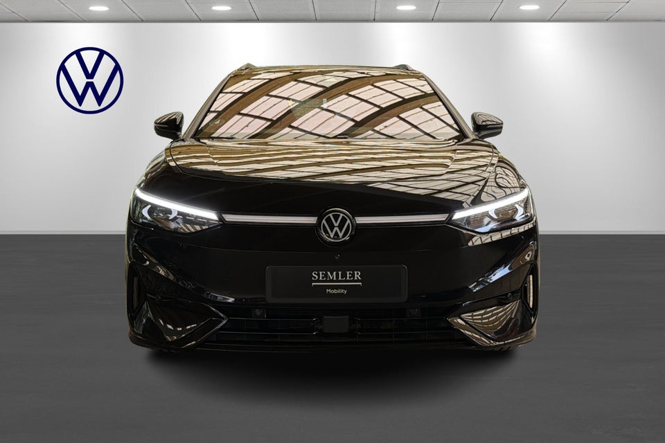 VW ID.7 77 Style+ Tourer 5d
