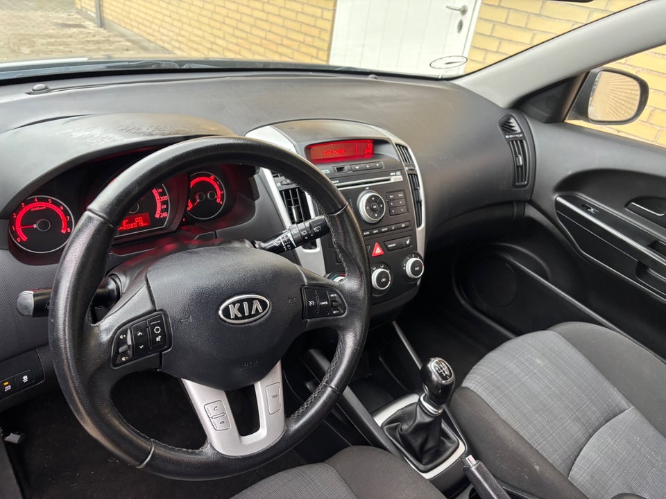 Kia Ceed 1,4 CVVT 90 Active 5d