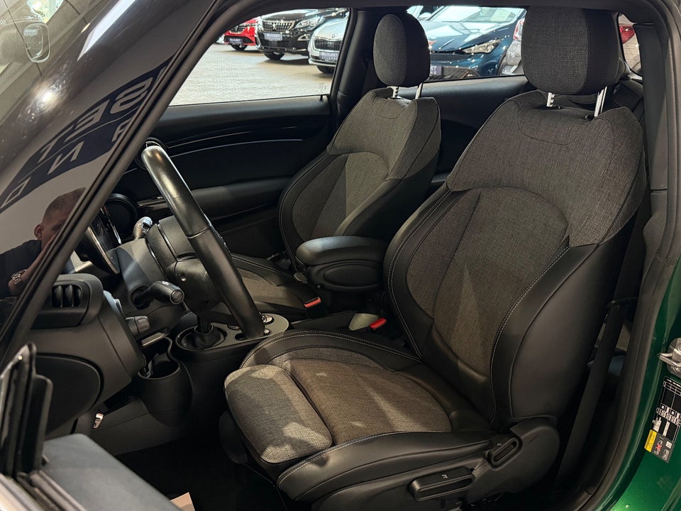 MINI Cooper SE Classic Trim 3d