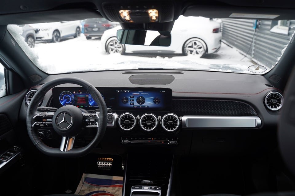 Mercedes EQB300 AMG Line 4Matic 5d