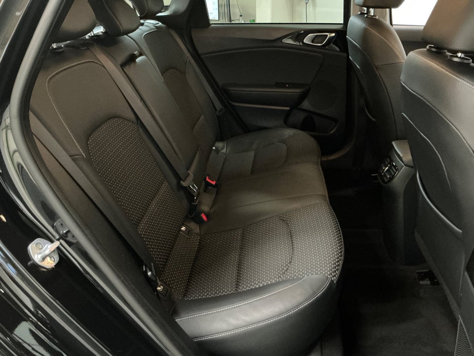 Kia Ceed 1,4 T-GDi Comfort SW DCT 5d