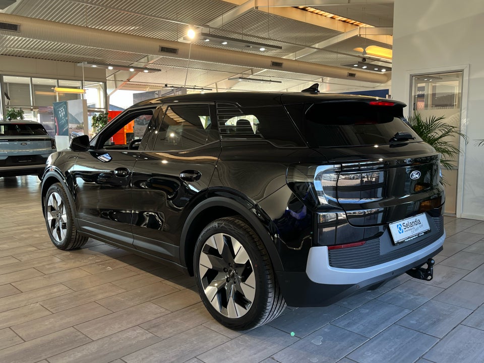 Ford Explorer 77 Premium Extended Range 5d