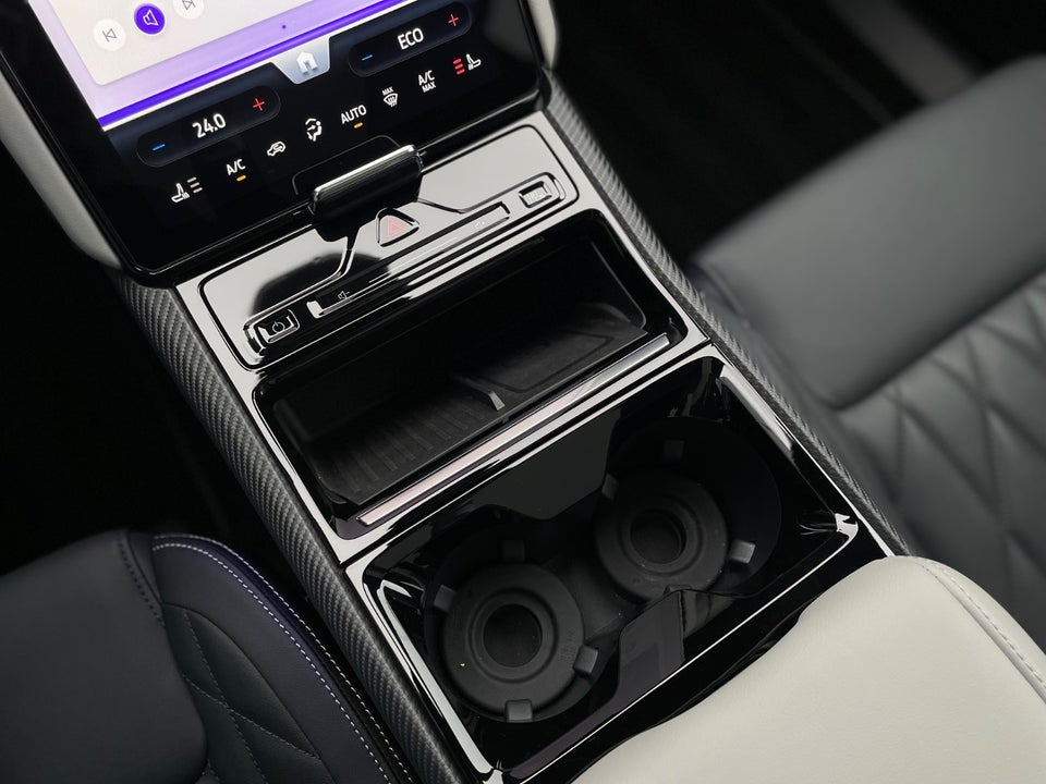 Ford Explorer 82 Premium Extended Range 5d