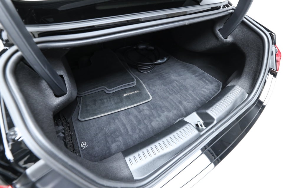 Mercedes CLA250+ EQ AMG Premium Plus 4d