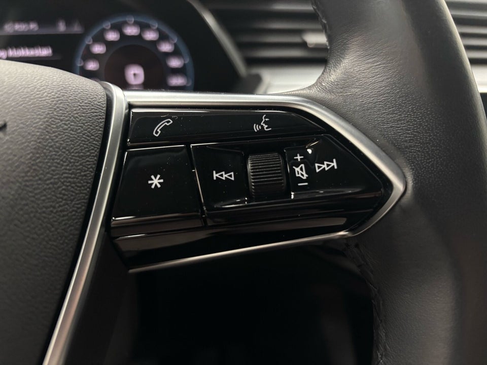 Audi e-tron 50 quattro 5d