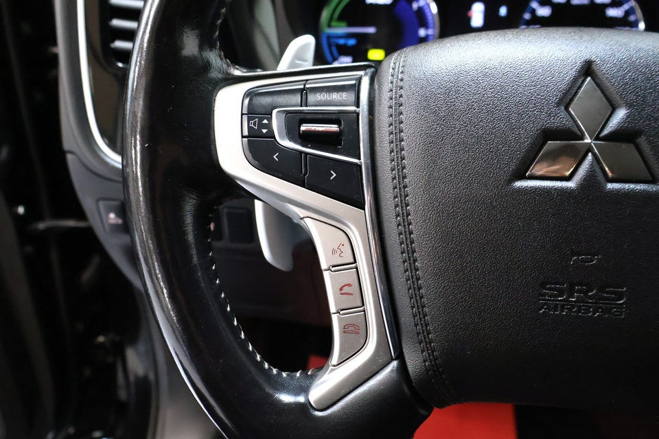 Mitsubishi Outlander 2,4 PHEV Intense CVT 4WD 5d