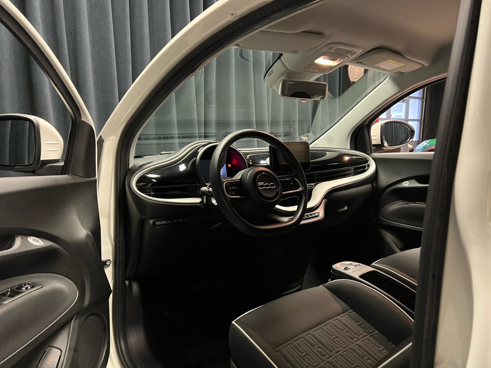 Fiat 500e 24 Icon 3d