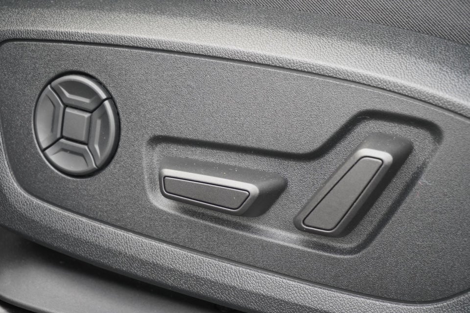 Audi Q4 e-tron 50 Attitude Sportback quattro 5d