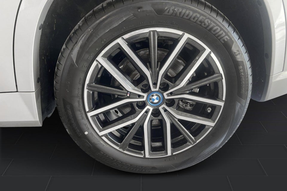 BMW iX1 eDrive20 M-Sport 5d