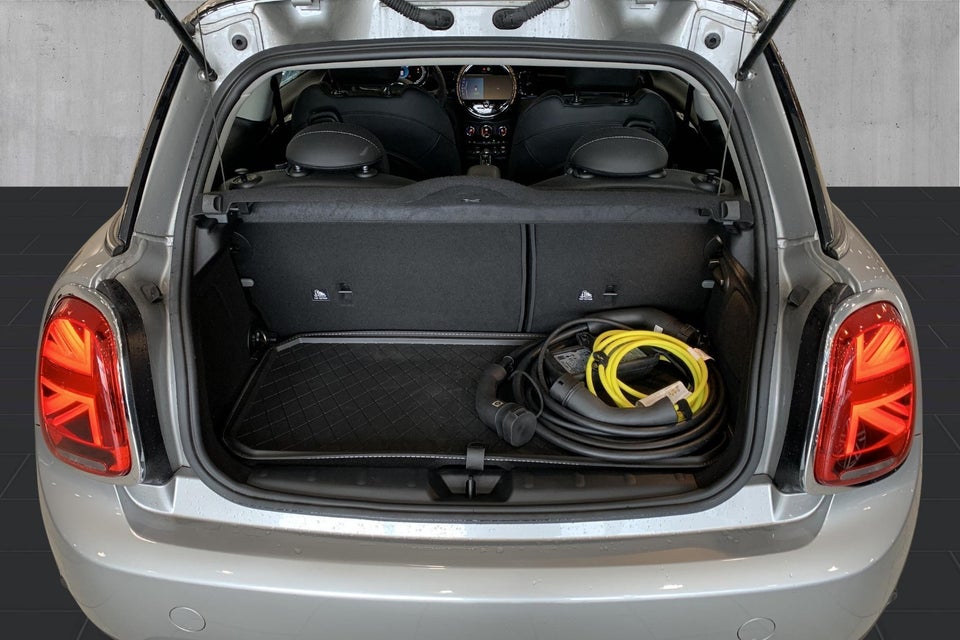 MINI Cooper SE Classic 3d