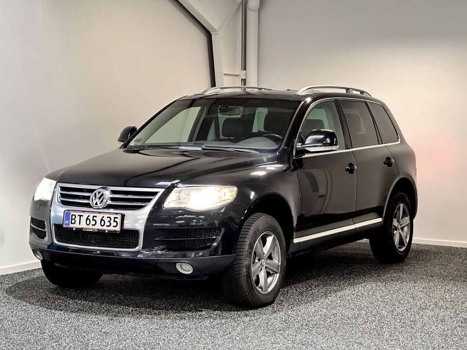 VW Touareg 3,0 TDi Tiptr. 4Motion 5d