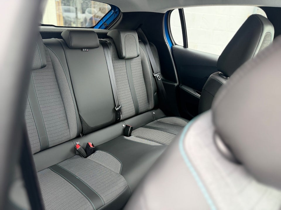 Peugeot e-208 50 Allure 5d