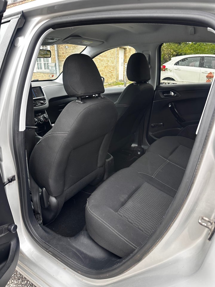 Peugeot 208 1,6 BlueHDi 100 Active 5d