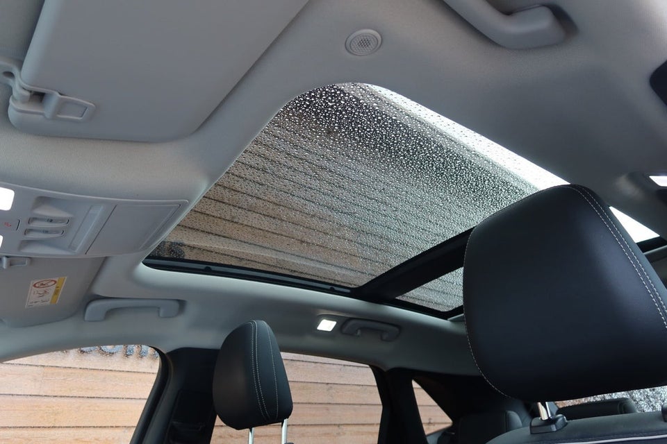 Ford Kuga 2,5 PHEV Vignale CVT 5d