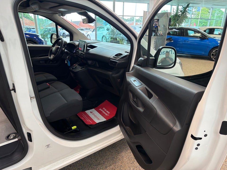 Citroën Berlingo 1,5 BlueHDi 130 L2 ProffLine EAT8 Van