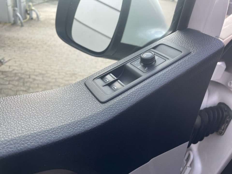 VW Transporter 2,0 TDi 204 Kassevogn DSG lang