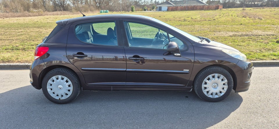 Peugeot 207 1,6 HDi 92 Active 5d