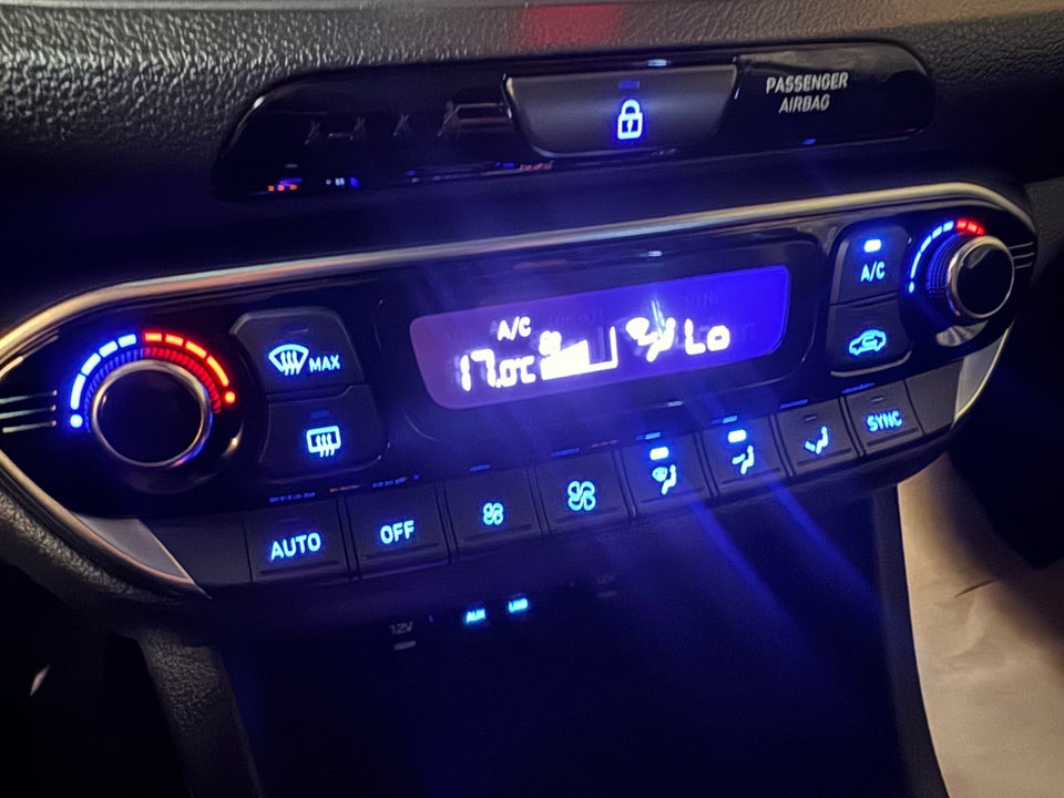 Hyundai i30 1,4 T-GDi Premium Fastback DCT 5d