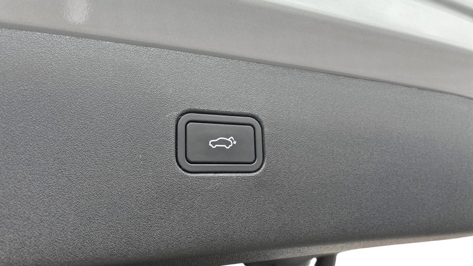 Volvo EX30 Extended Range Plus 5d