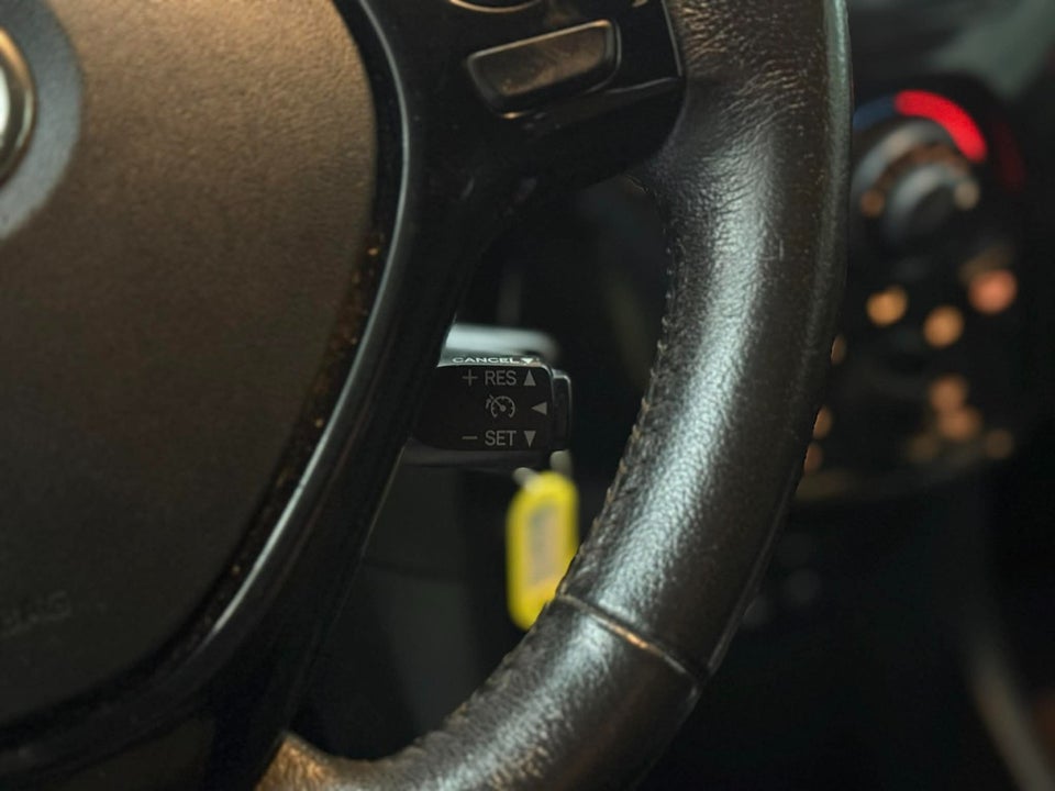 Toyota Aygo 1,0 VVT-i x-wave Sky 5d