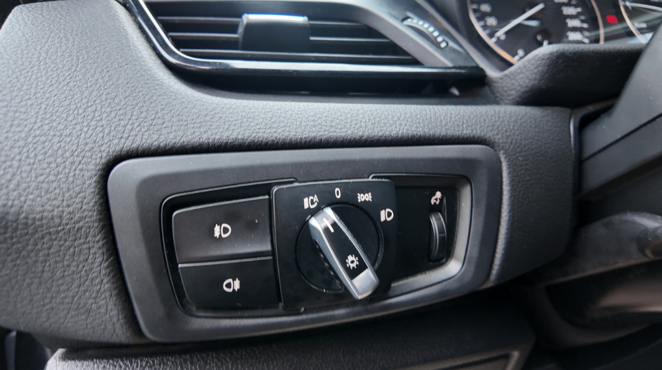 BMW 218i 1,5 Active Tourer Advantage 5d