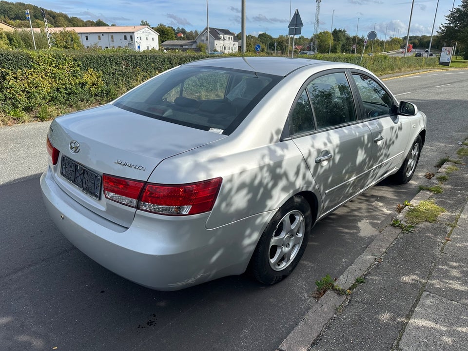 Hyundai Sonata 2,4 GLS aut. 4d