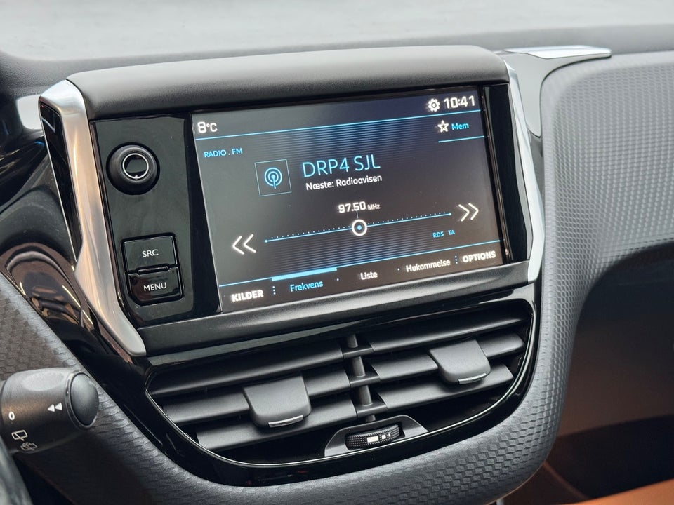 Peugeot 2008 1,5 BlueHDi 100 Allure Sky 5d