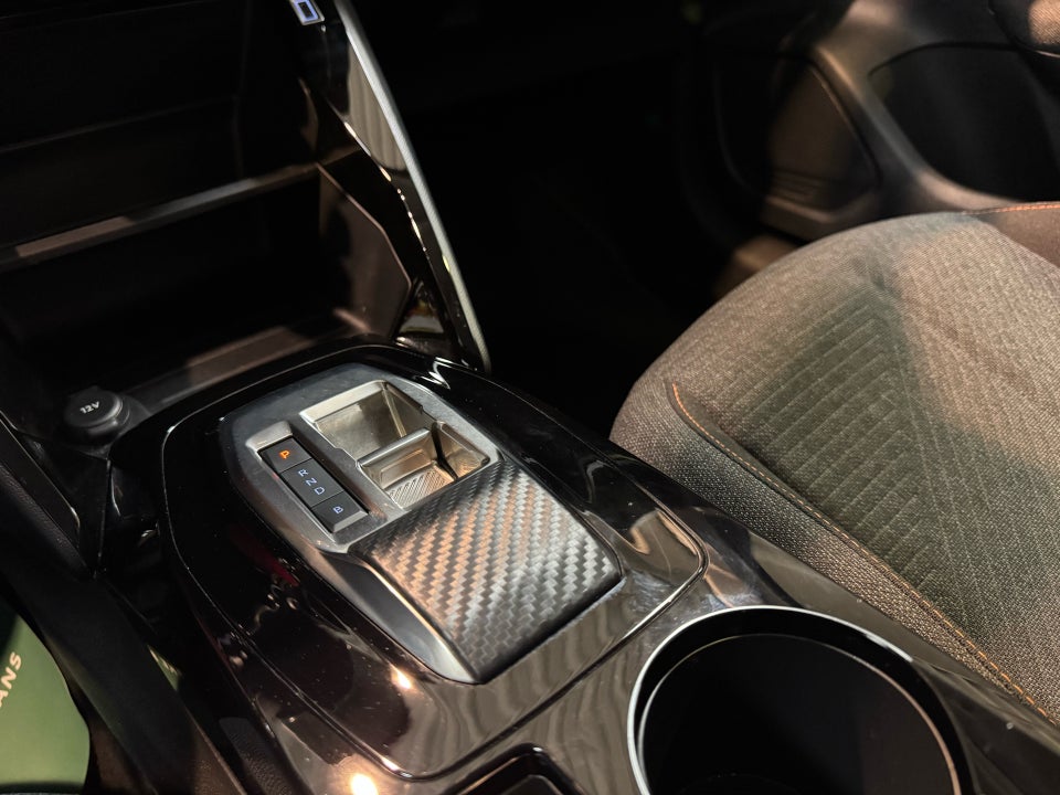 Peugeot e-208 50 Style 5d